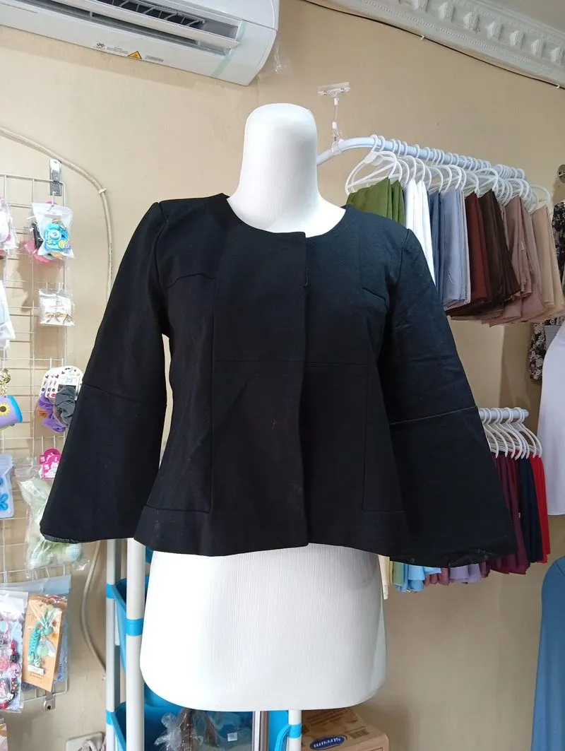 Outerwear Blazer Crop Thrift photo 1