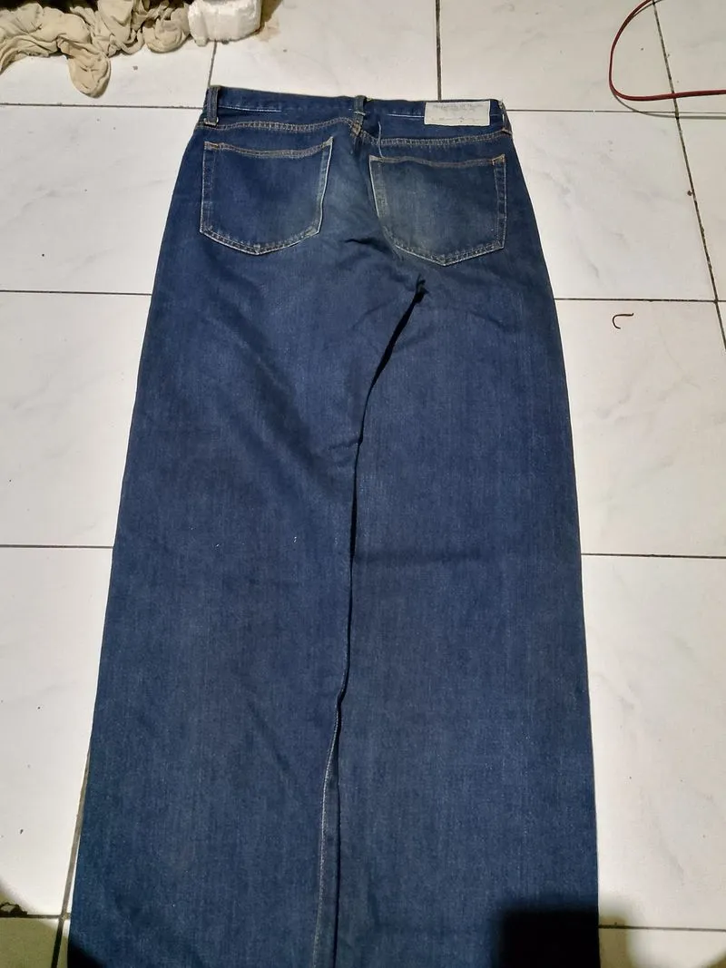 FORSALE JEANS VETEMENTS photo 1