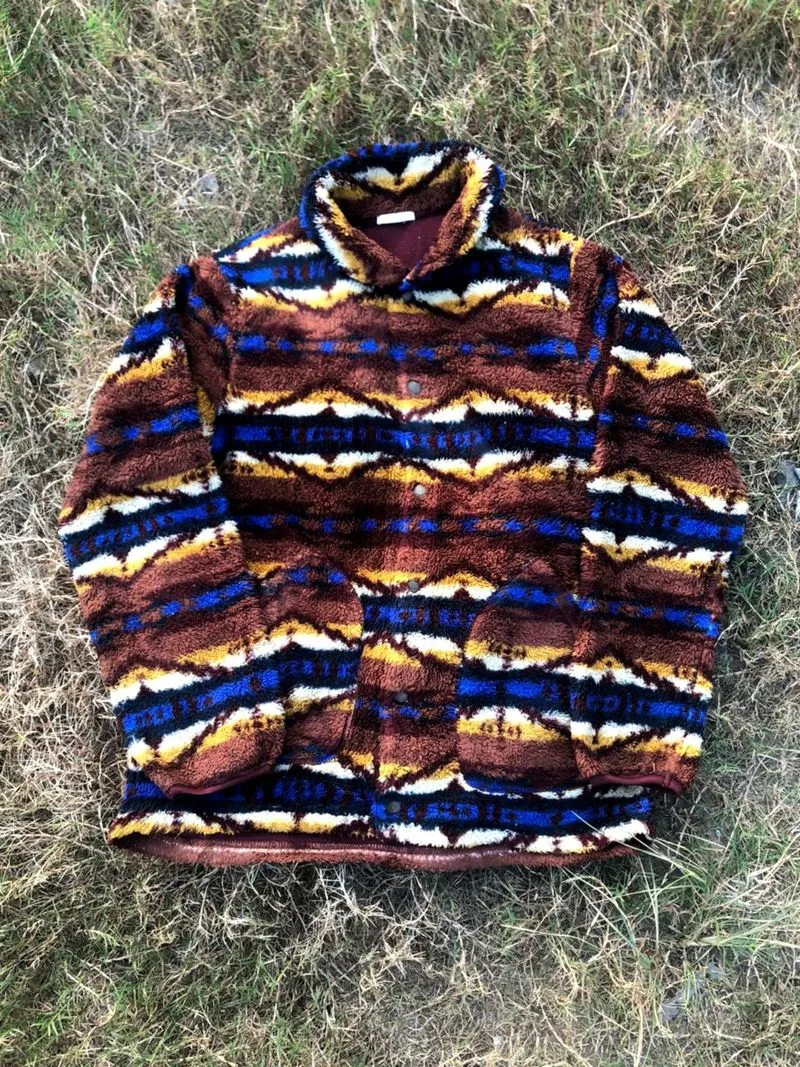 GU Vintage Fleece Navajo Snap Button photo 1