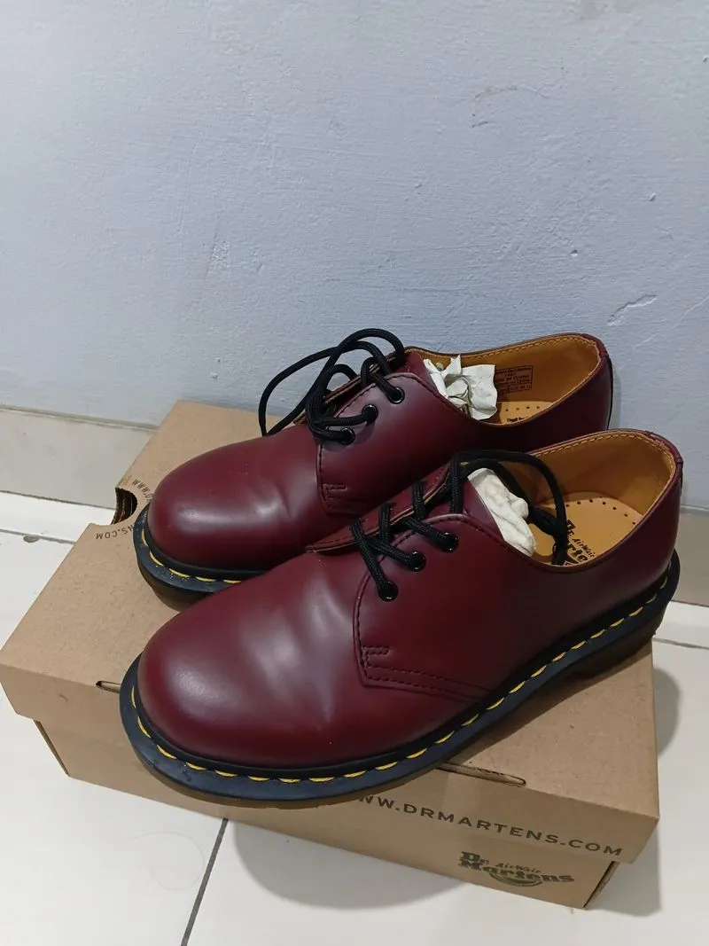 DR.MARTENS photo 1