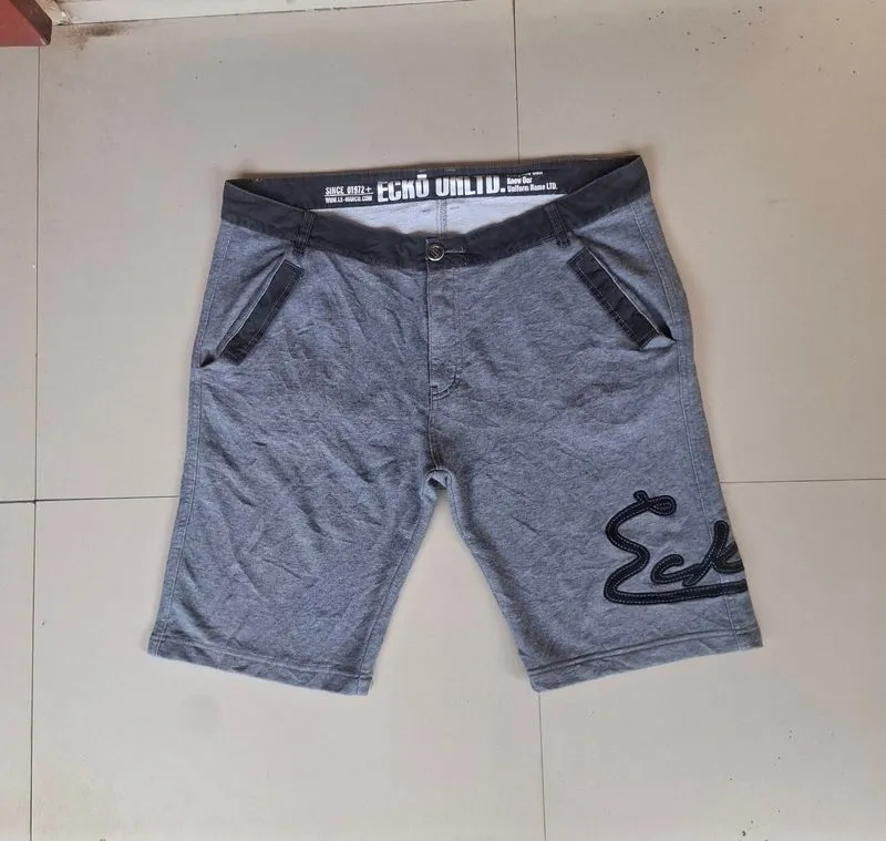 Ecko Unltd Sweatpants
Size tag 38 photo 1