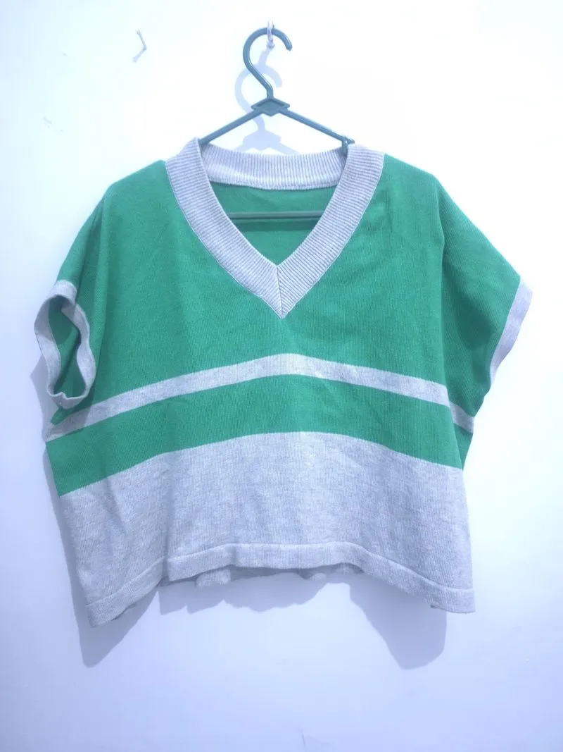 Knit Top Hijau Abu V-Neck Crop Oversize Casual Korean Style photo 1