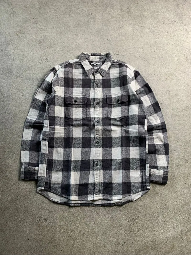 Uniqlo Double Pocket Plaid Heavy Flannel Shirt photo 1