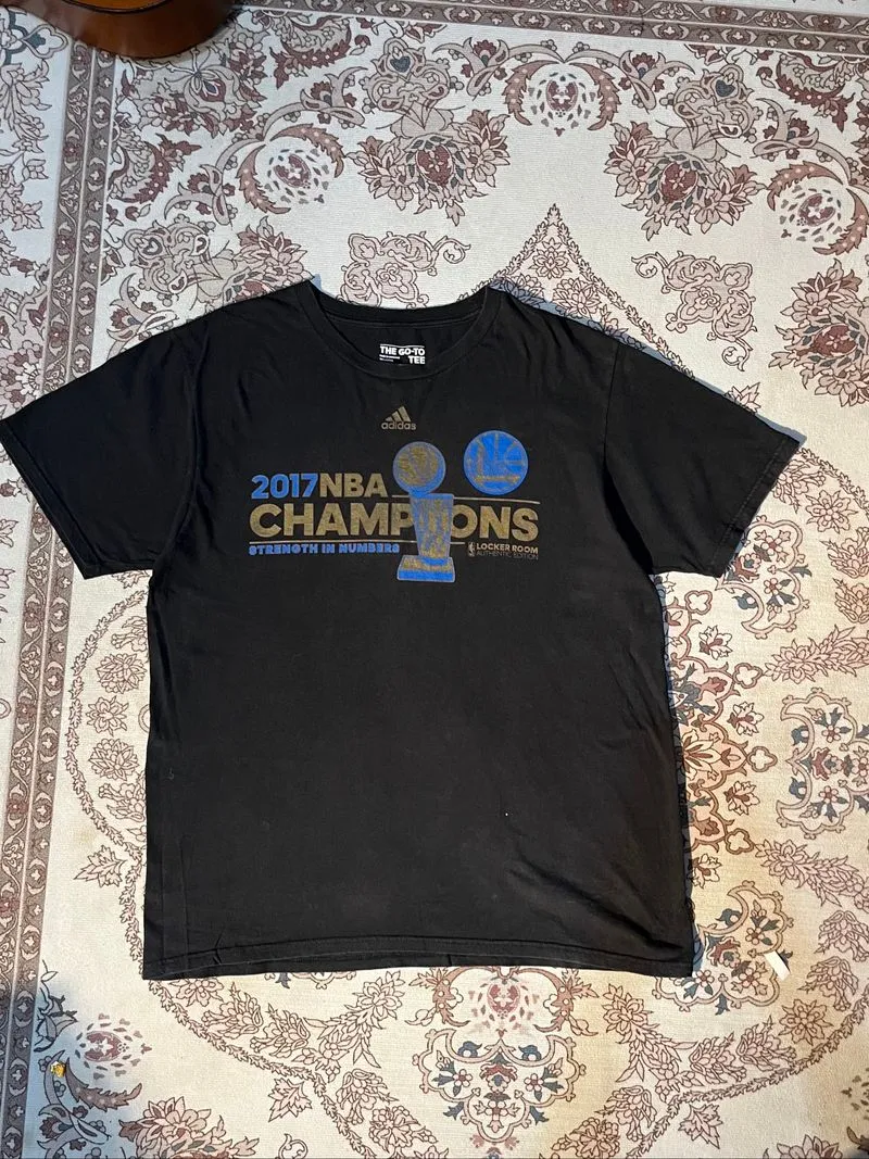 T shirt  photo 1