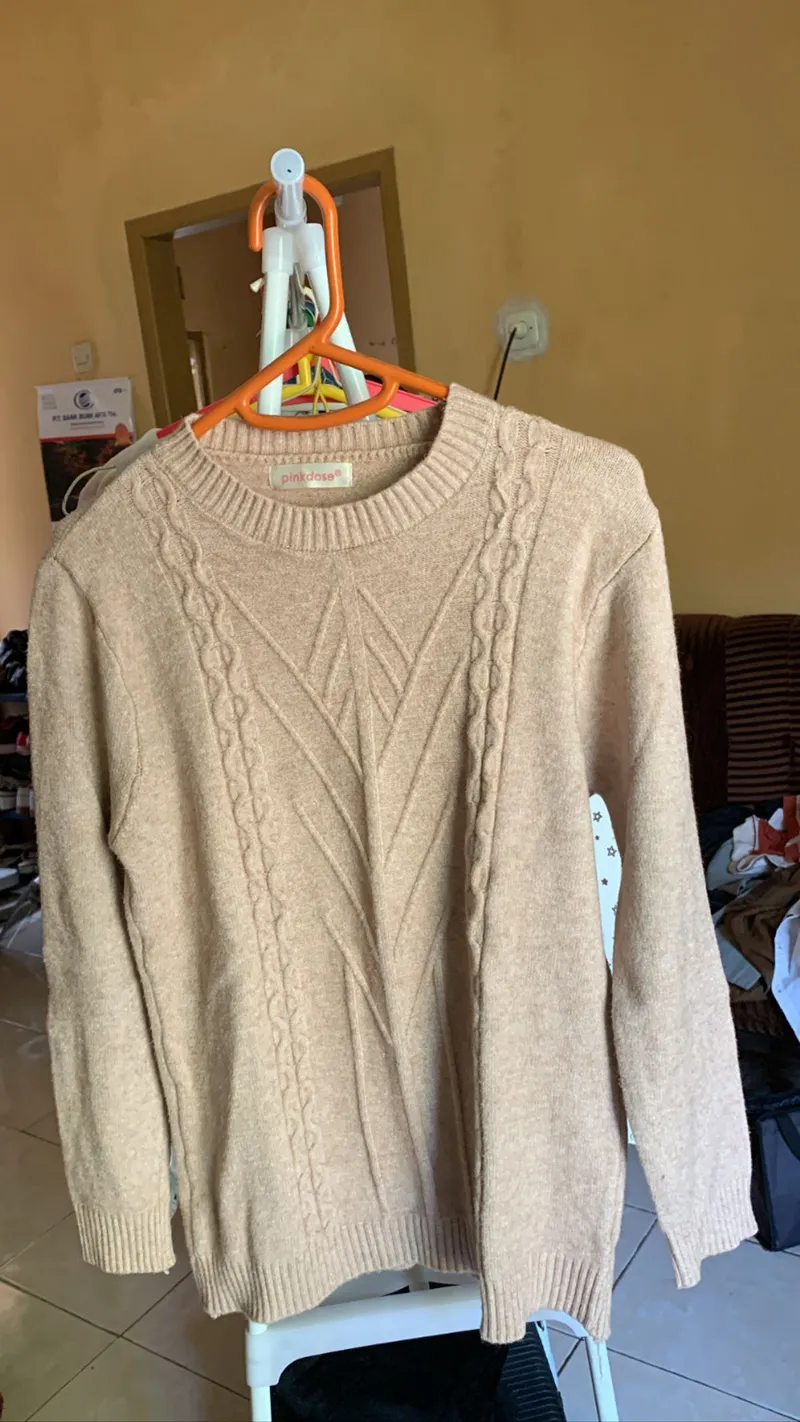 Casual Sweater Wanita tan photo 1