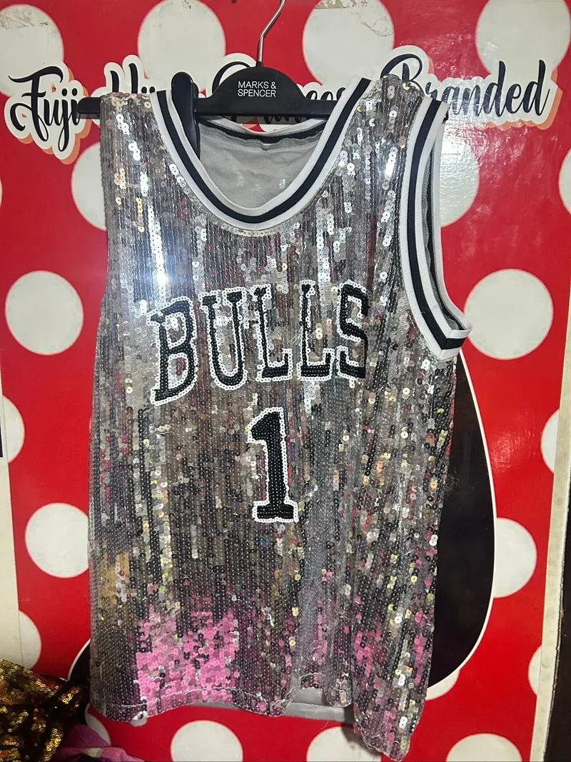 sequin chicago silver photo 1