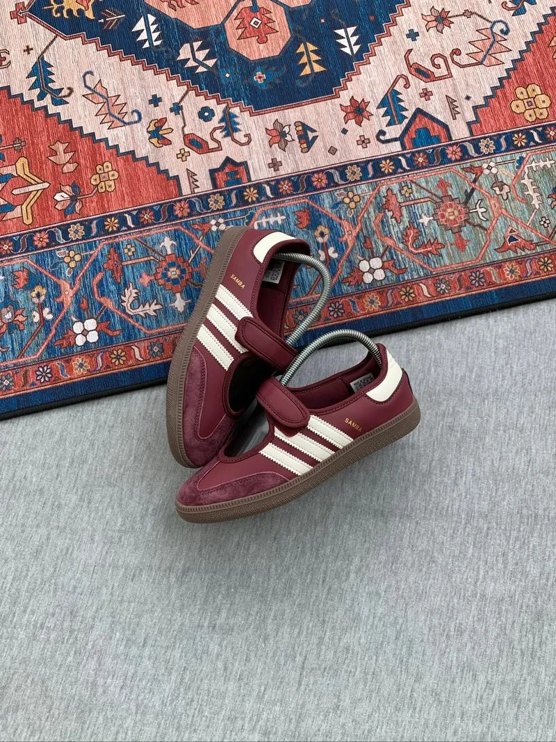 Adidas Samba Jane Burgundy photo 1