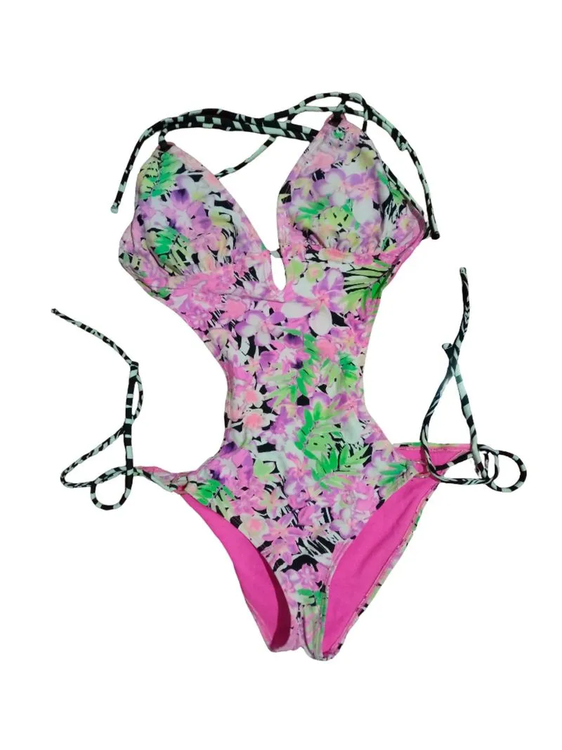 Swimwear floral photo 1