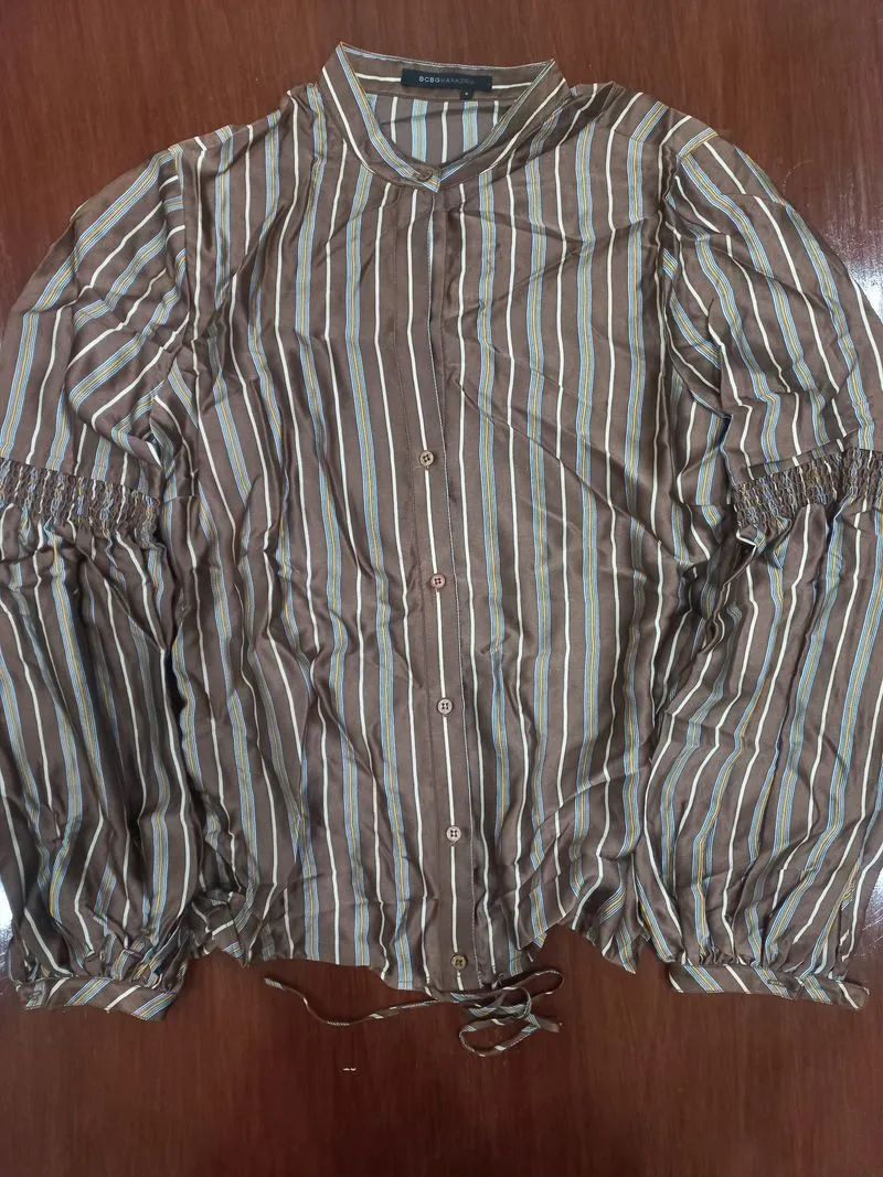 Preloved BCBG MAXAZRIA Long Sleeved Button Down Silk Shirt photo 1