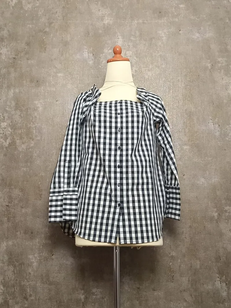 Atasan Wanita Stradivarius Motif Kotak-kotak_Size M photo 1