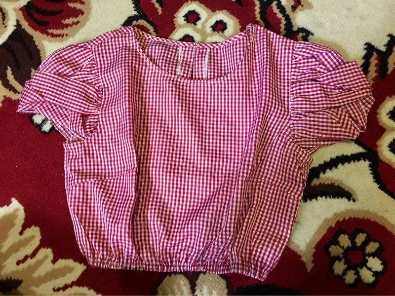 Blouse crop top photo 1