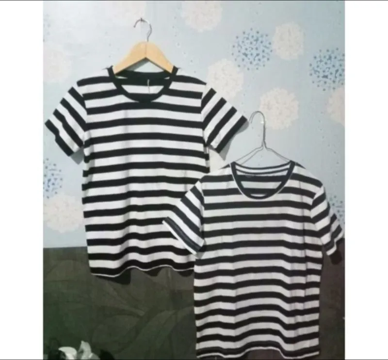 UNIQLO grade B T-shirt stripe NEW photo 1