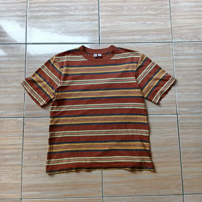 T-shirt Uniqlo Stripe  photo 1