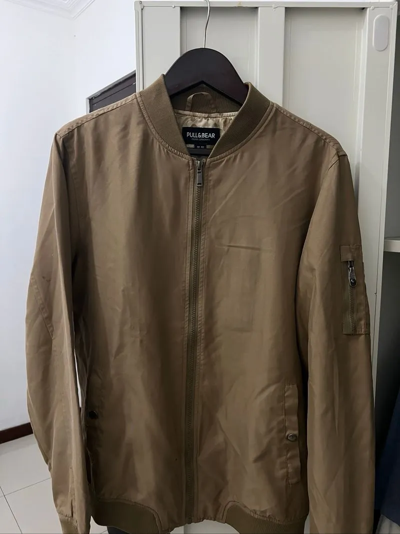 Pull & Bear Bomber Jacket Coklat photo 1