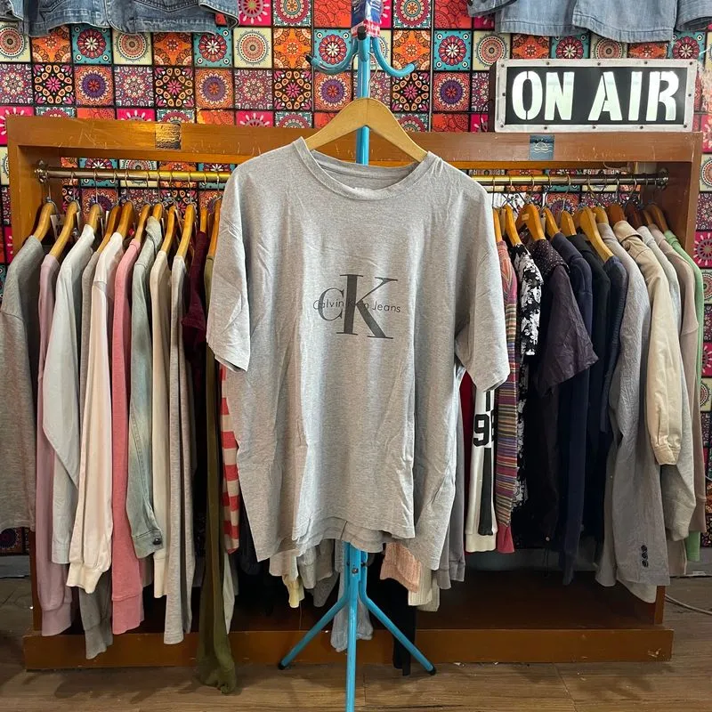 VTG Calvin Klein Monogram T-shirt Gray Center Logo photo 1