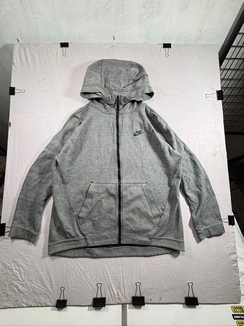 ZIPP HODDIE NIKE BLOCTECH photo 1