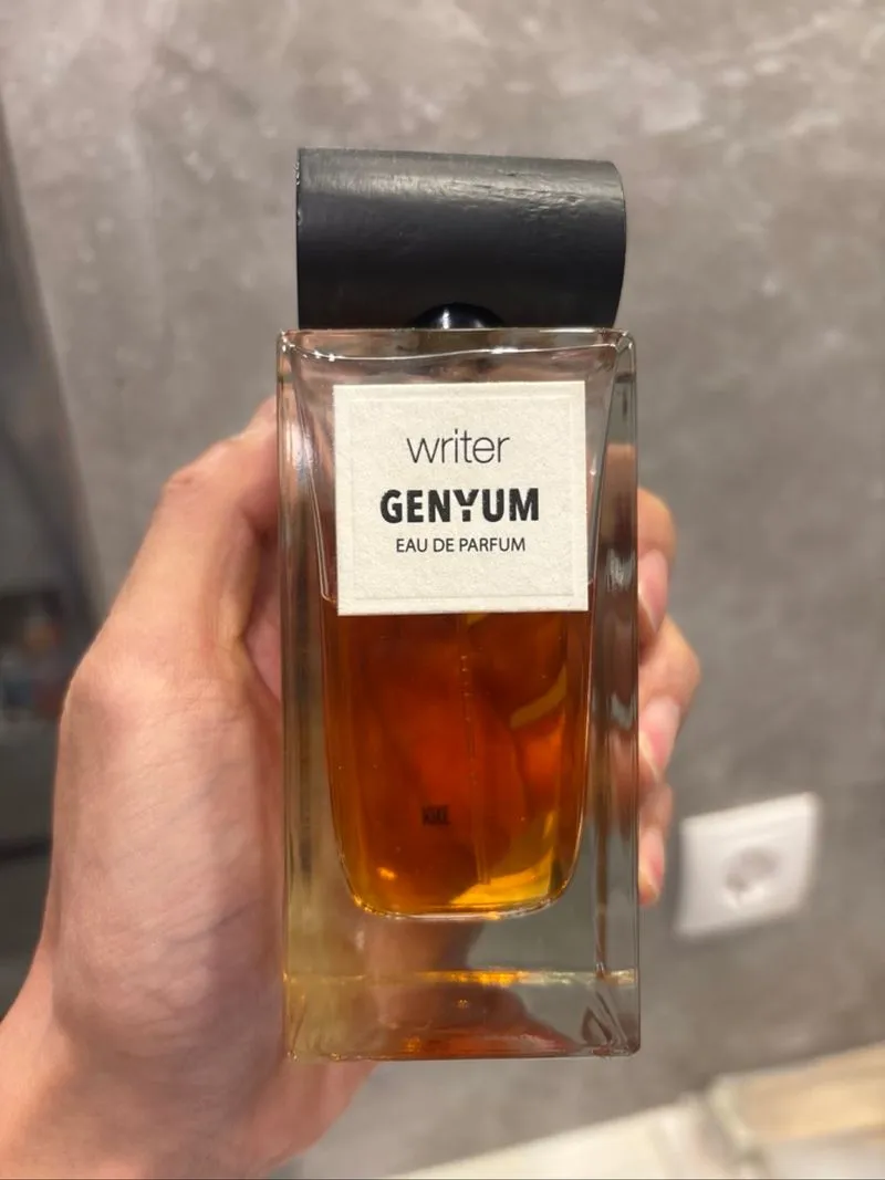 Genyum Barcelona Parfume photo 1