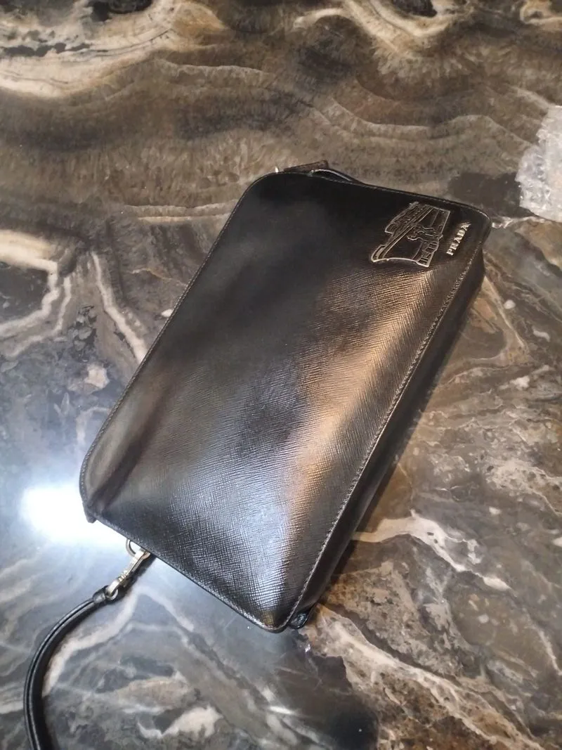 Clutch prada authentic  photo 1