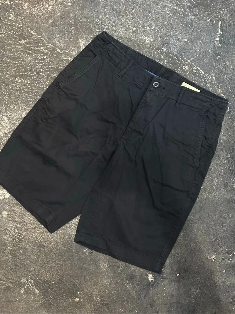 Uniqlo Chino Short Pants Black Unisex photo 1