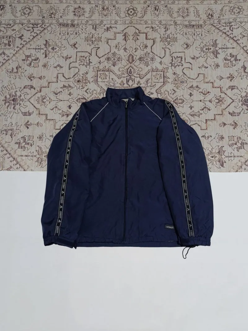 WINDBREAKER ADSENT photo 1