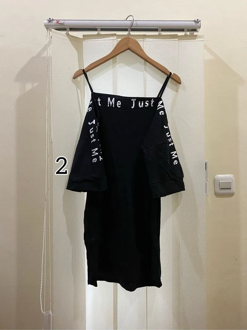 PRELOVED Atasan / Dress Pendek Bahan Kaos Hitam photo 1