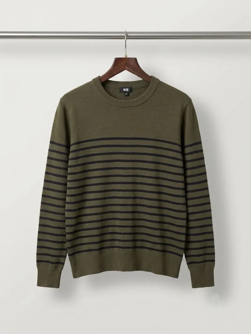 Uniqlo Olive Green Knitwear Basic Sweater Rajut Tebal Pria photo 1