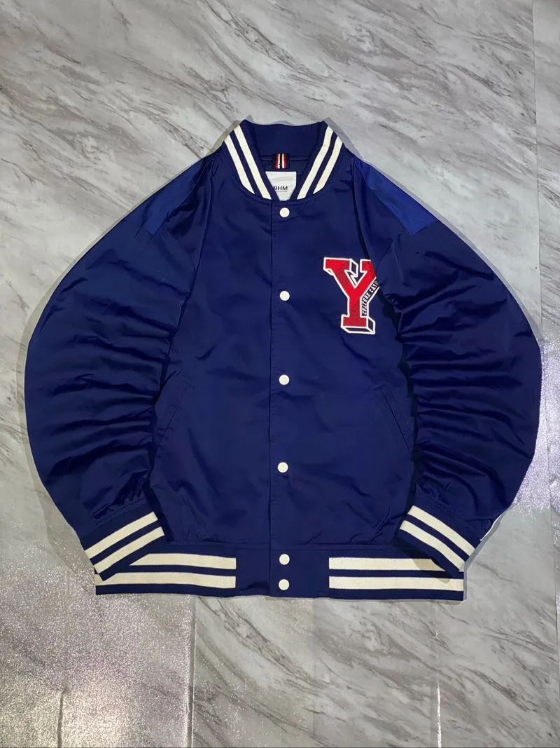 Windbreaker  photo 1