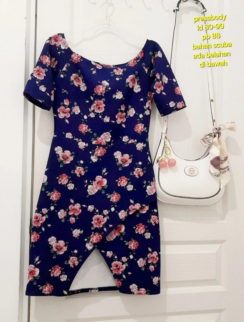 Pressbody scuba dress photo 1