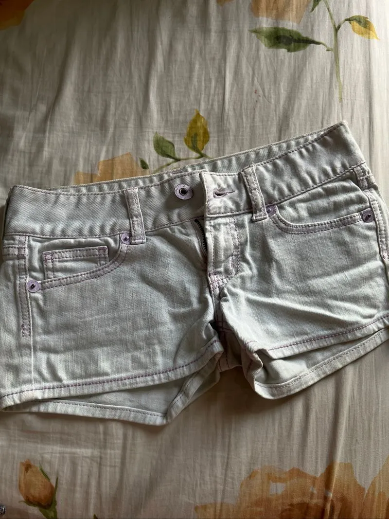 low waisted white jeans  photo 1