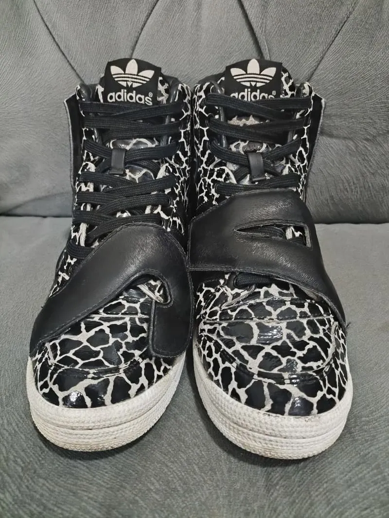 Adidas Originals x Jeremy Scott Letters Giraffe photo 1