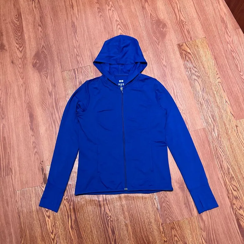 HOODIE UNIQLO AIRISM RUNNING photo 1