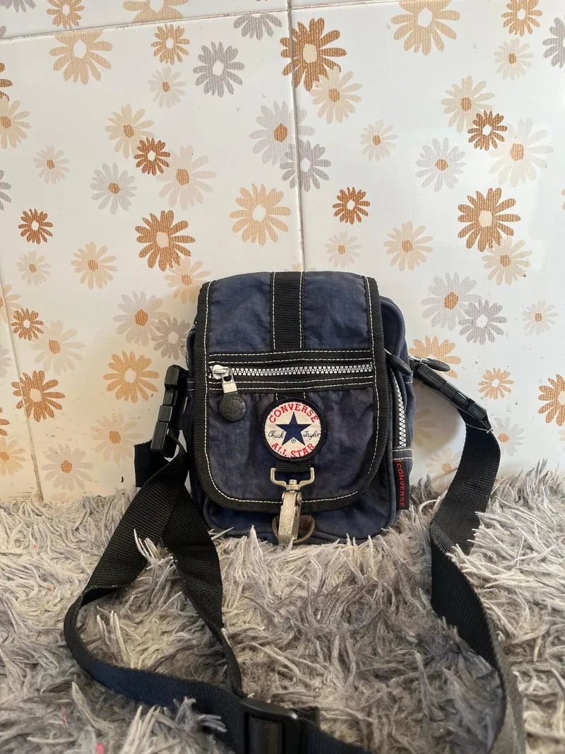 SlingBag Converse  photo 1