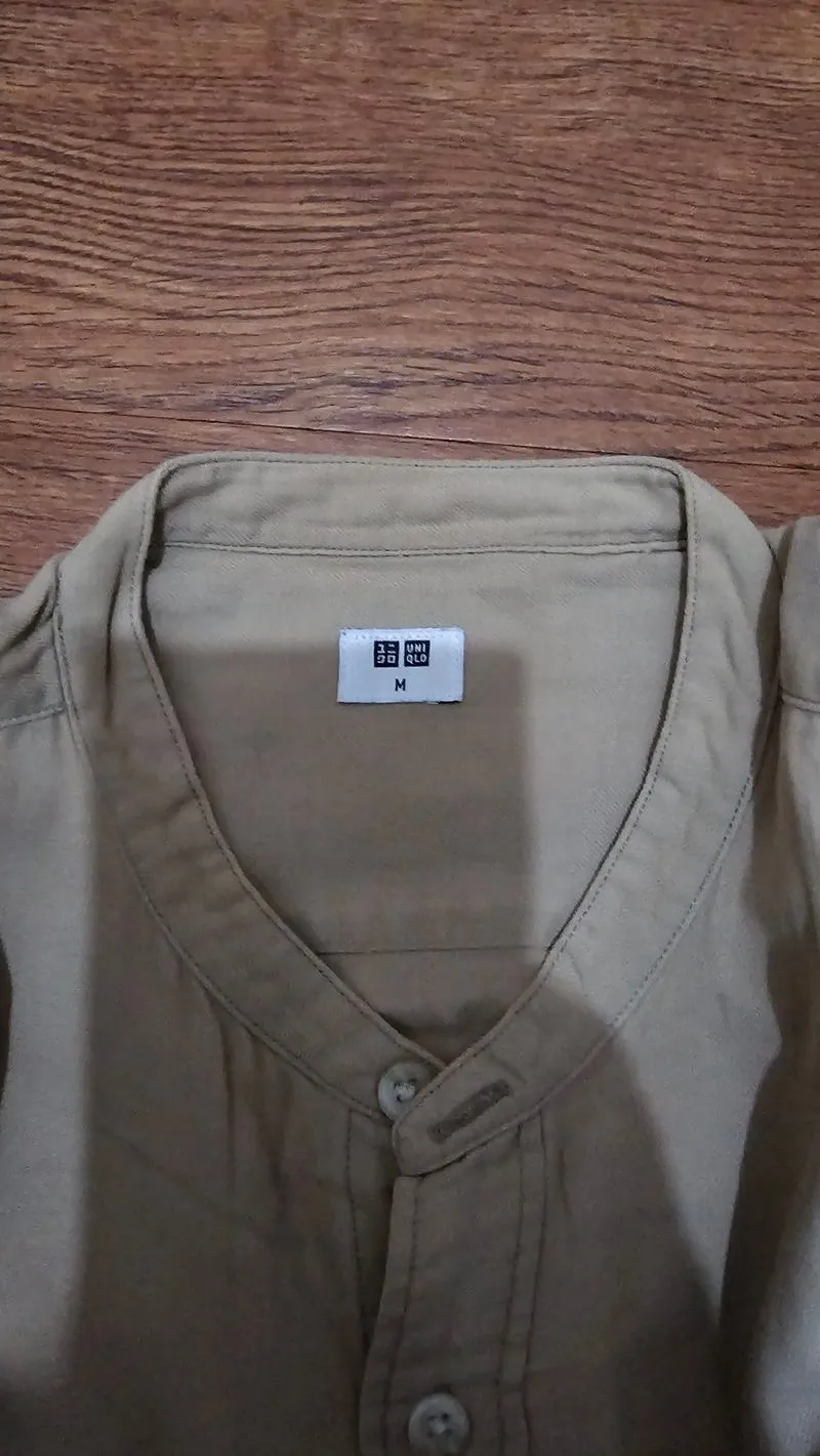 Uniqlo - Long Sleeve Stand Collar Shirt : Cream (M) photo 1