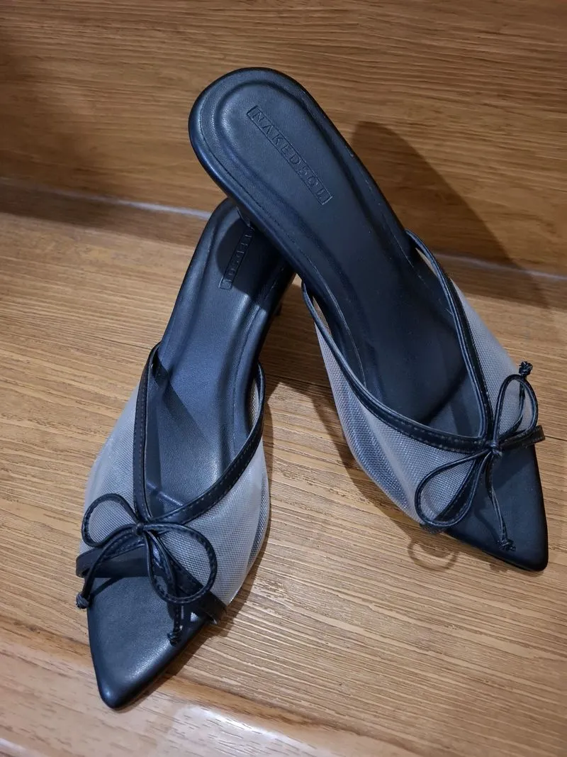 Heels Nakedsol photo 1