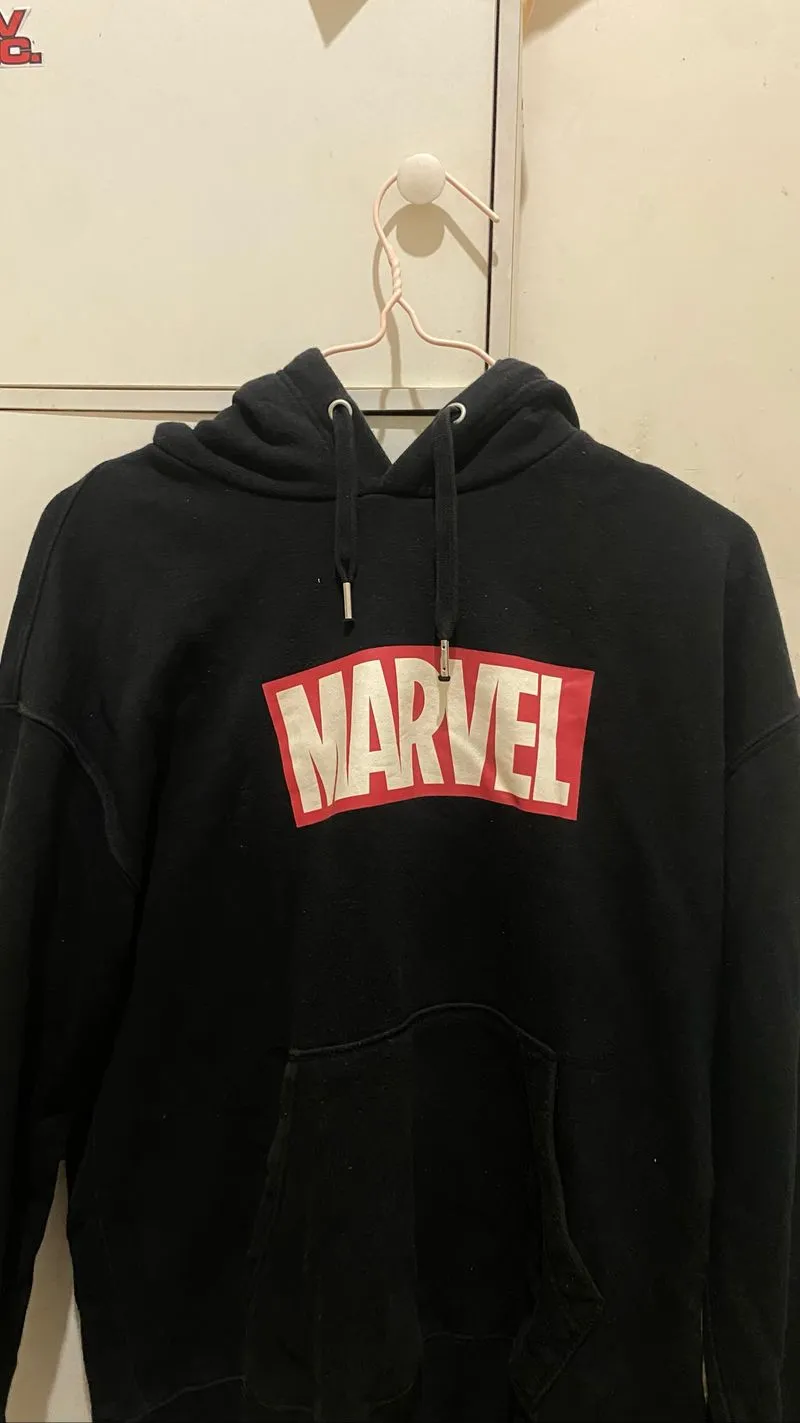 MARVEL Hoodie  photo 1