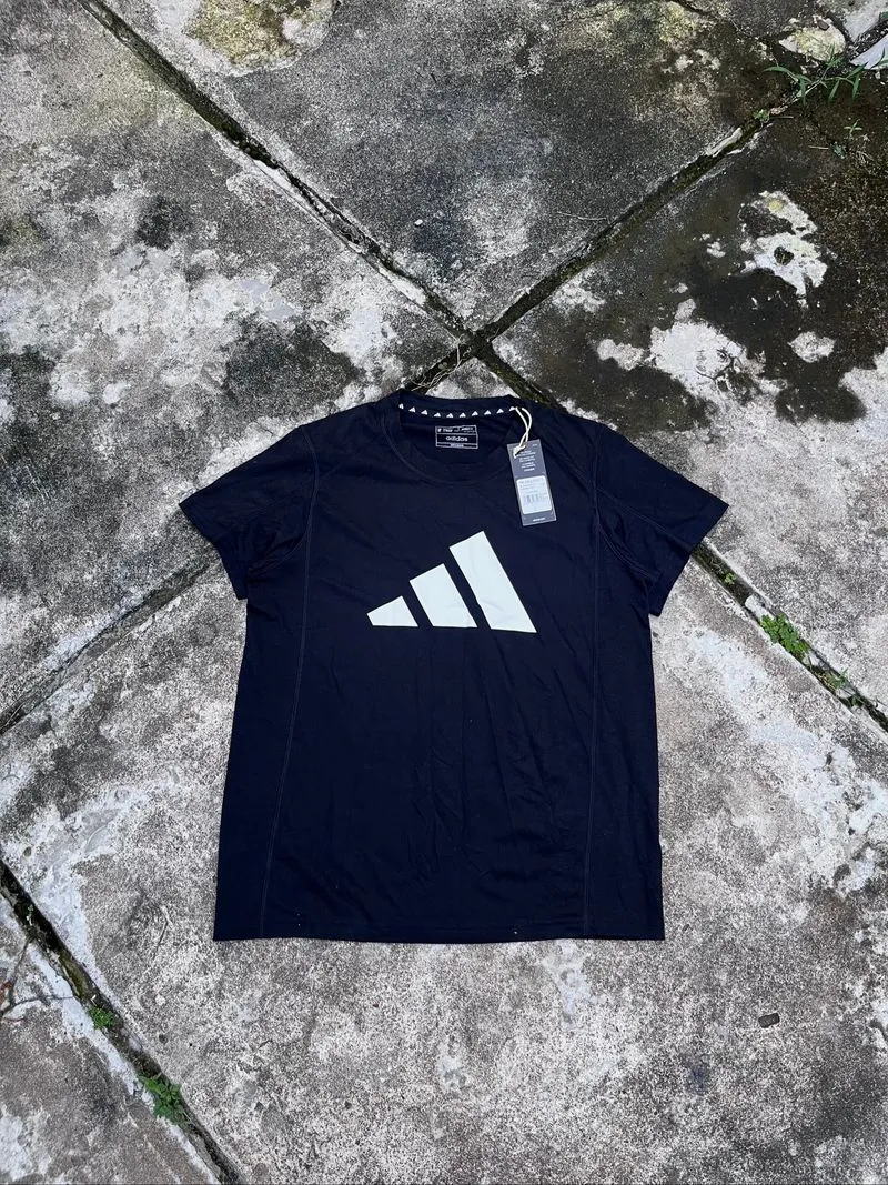 ADIDAS BIG LOGO LIKE NEW photo 1