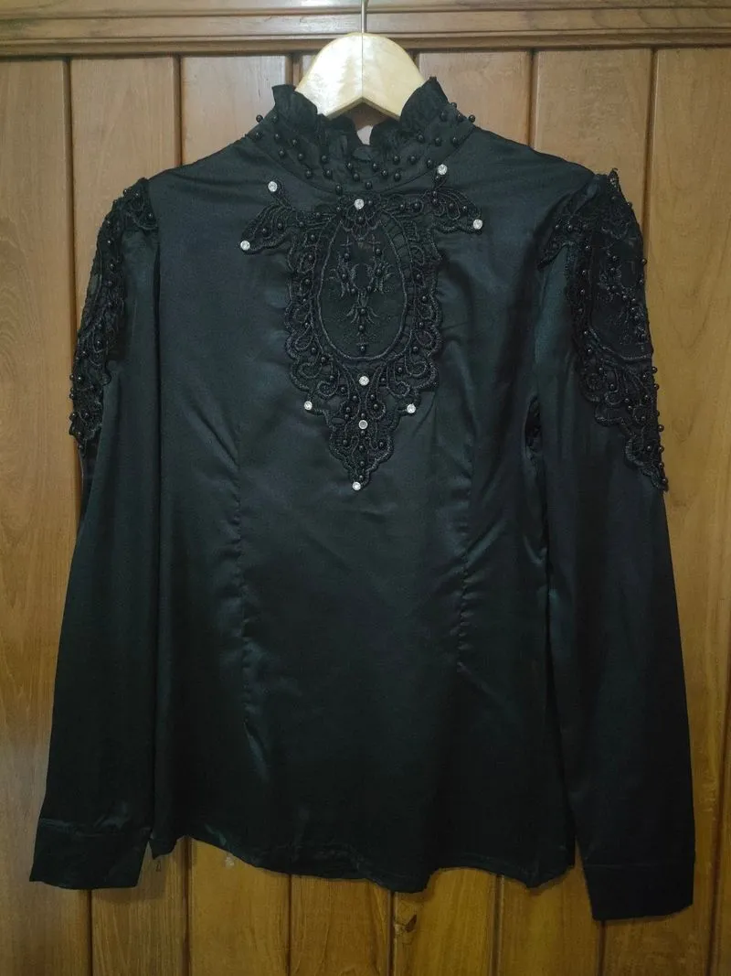 Blouse hitam photo 1