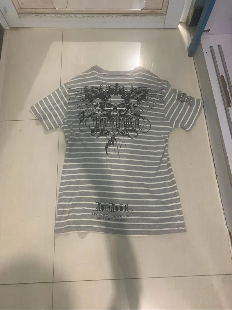 Skull graphic striped tee photo 1
