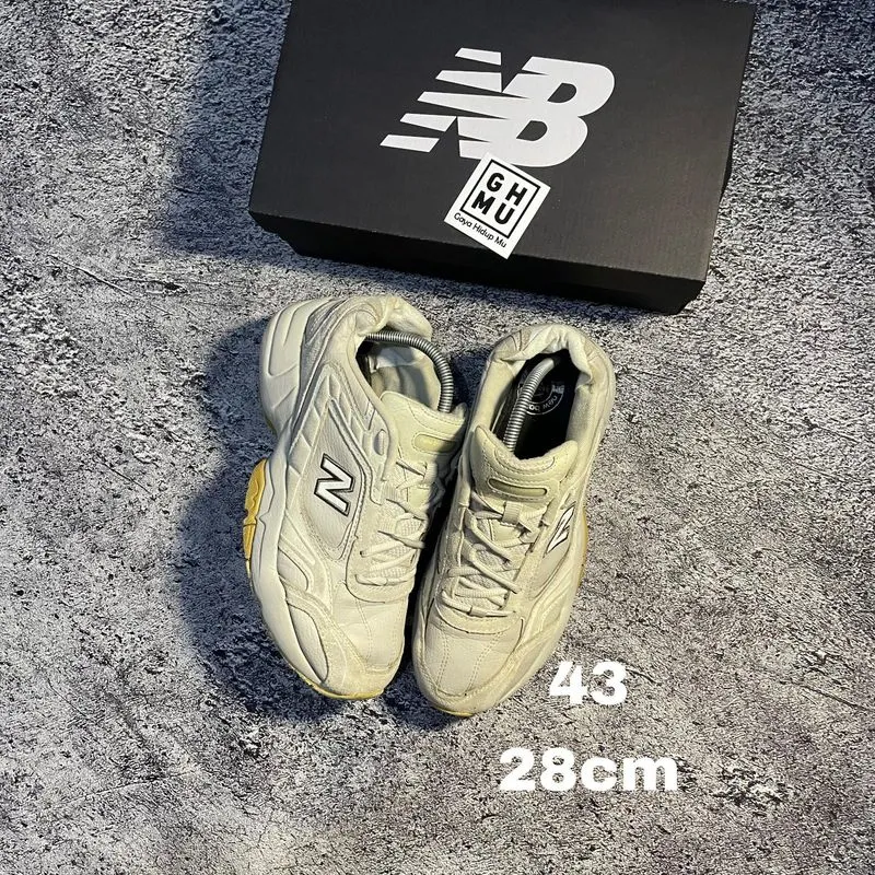 New Balance 452 Grey photo 1