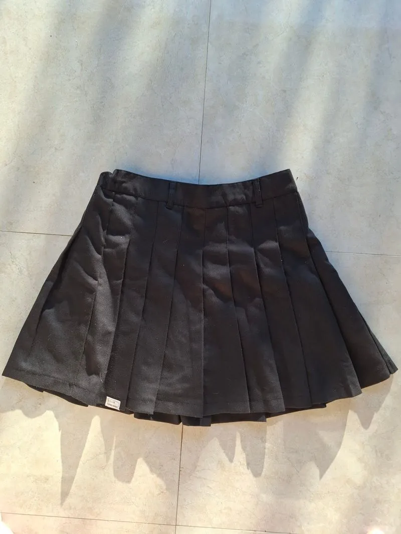 Love Toxic Short Skort photo 1