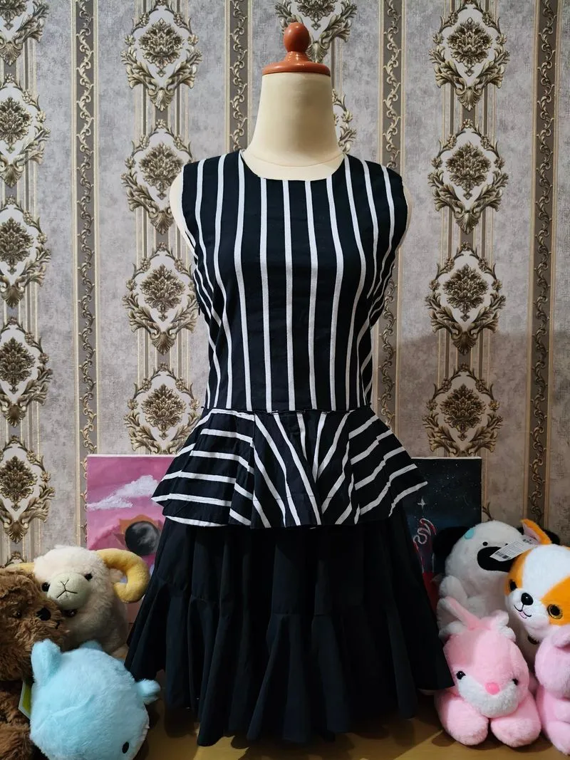 Kutung Salur (Stripes Sleeveless) photo 1