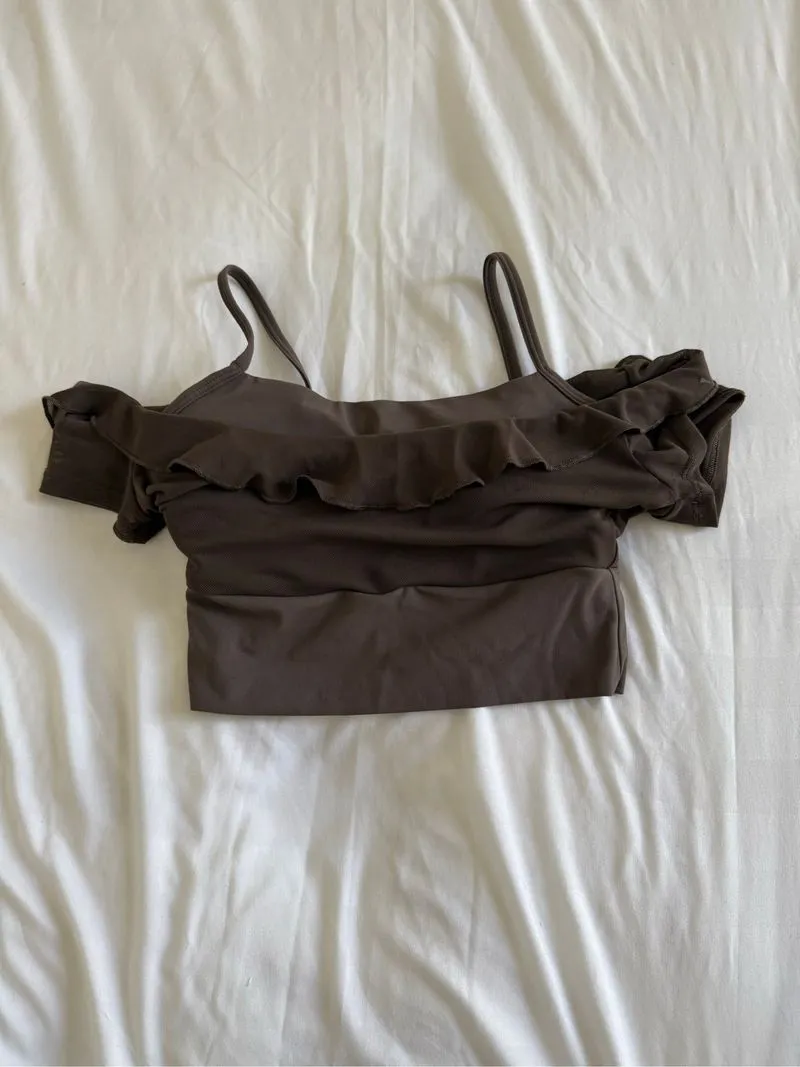 Gym Top photo 1