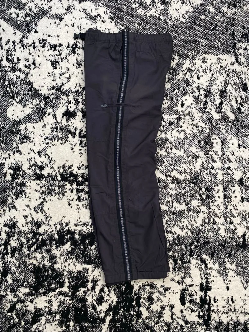 UNIQLO PARACHUTE PANTS photo 1