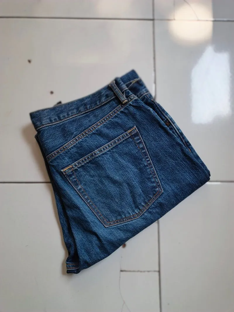 UNIQLO JEANS photo 1