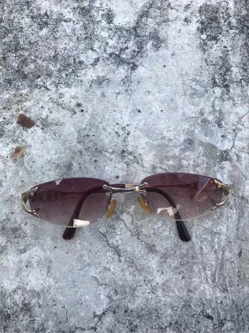Vintage sunglases photo 1