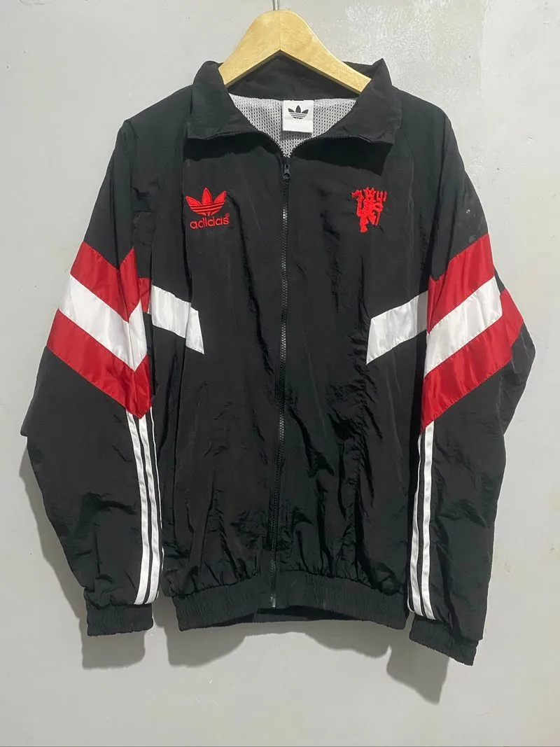 Jaket windbreaker manchester united photo 1