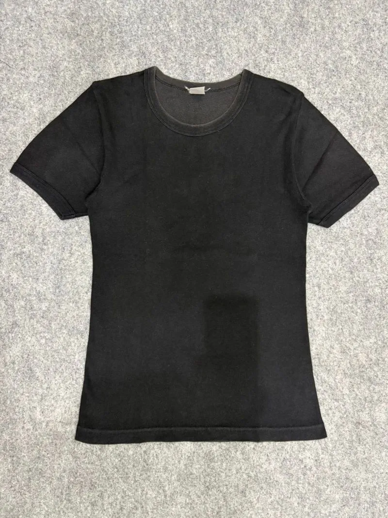 Super Blank Fitted Tee Black photo 1