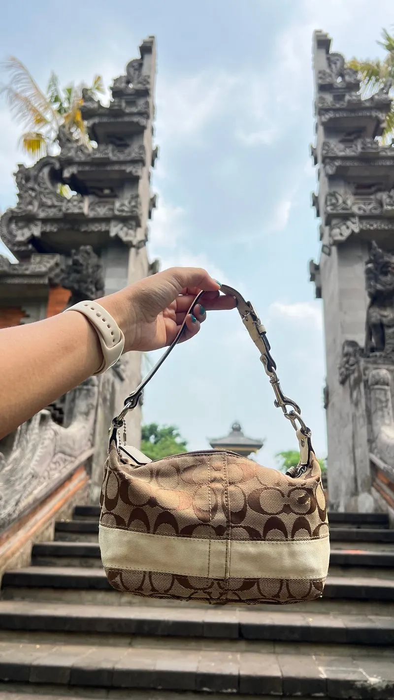 Coach Casual Handbag Wanita cream photo 1