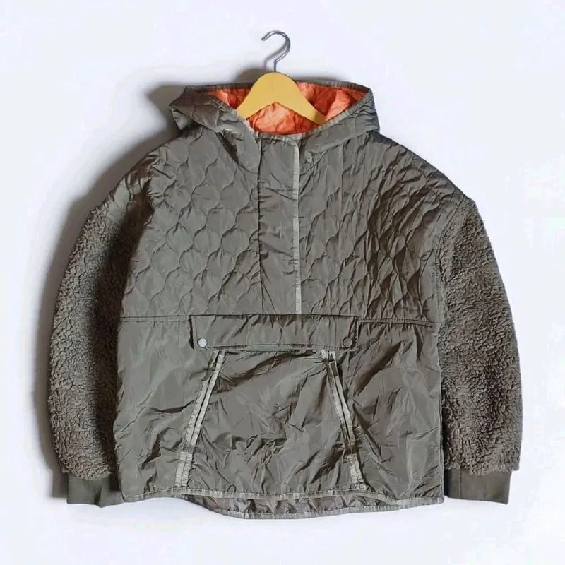Jaket Anorak ZARA Quilted Army | Thriftshop photo 1