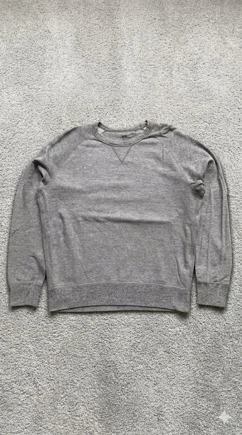CREWNECK UNIQLO, size M-L photo 1